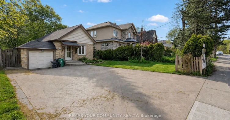 39 South Kingsway N/A, Toronto, ON, M6S 3T2
