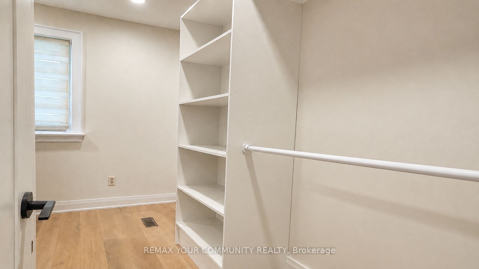 39 South Kingsway N/A, Toronto, ON, M6S 3T2 - 13