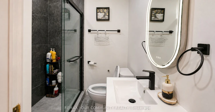 39 South Kingsway N/A, Toronto, ON, M6S 3T2 - 11