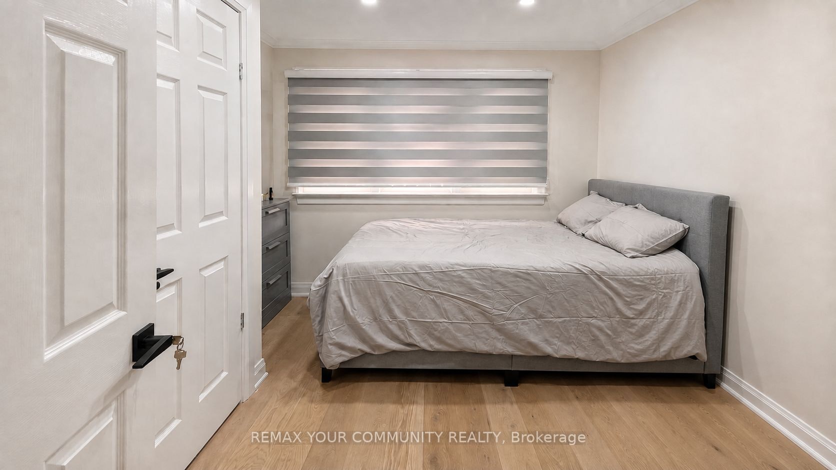 39 South Kingsway N/A, Toronto, ON, M6S 3T2 - 12