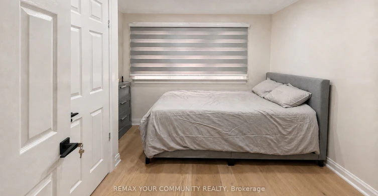 39 South Kingsway N/A, Toronto, ON, M6S 3T2 - 12