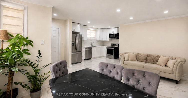 39 South Kingsway N/A, Toronto, ON, M6S 3T2 - 5