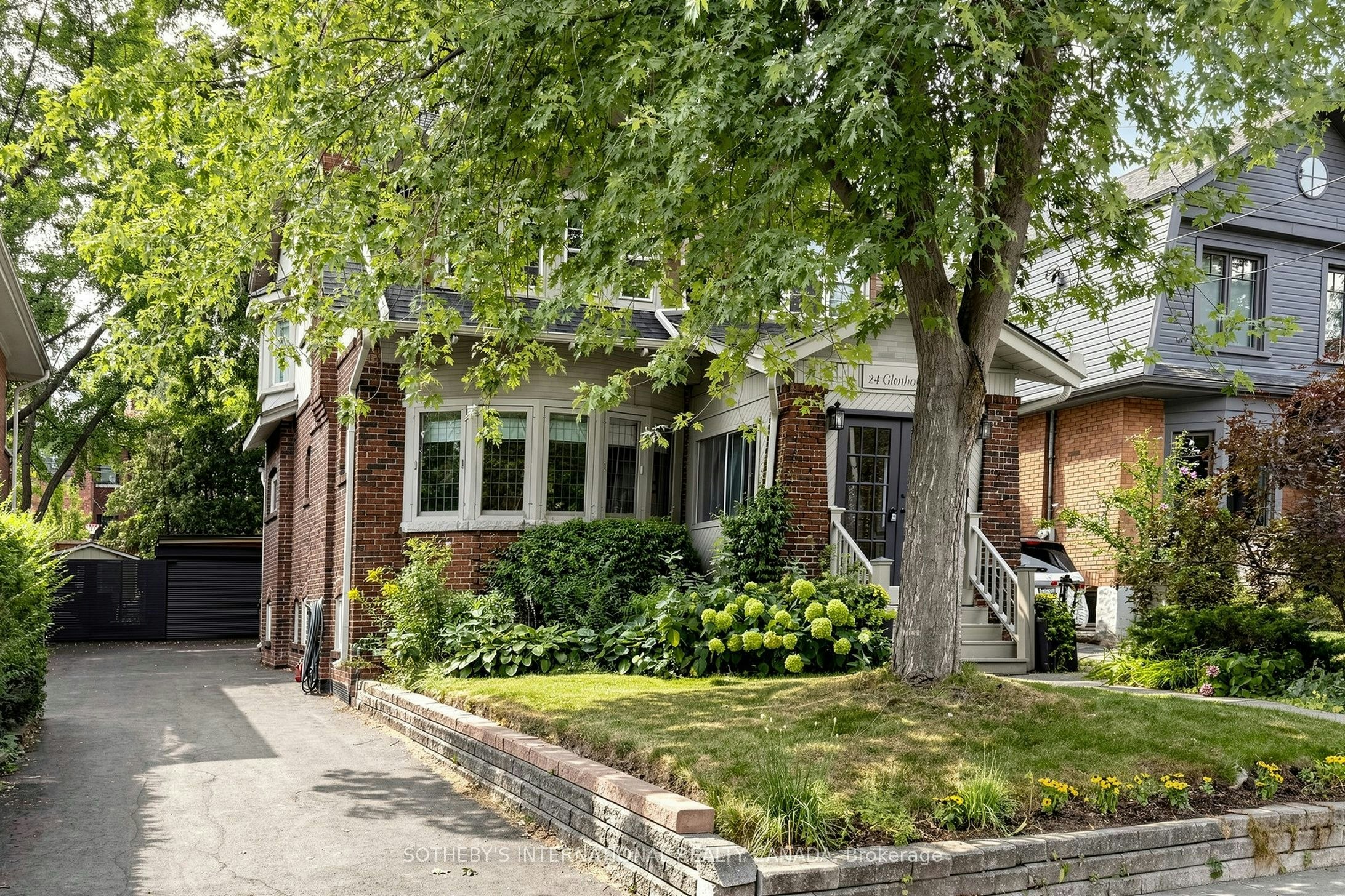 24 Glenholme Avenue, Toronto, ON, M6H 3A9 - 2