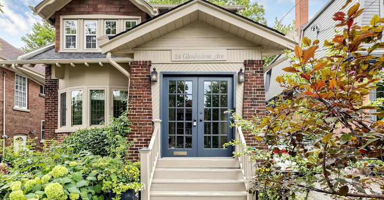 24 Glenholme Avenue, Toronto, ON, M6H 3A9 - 3