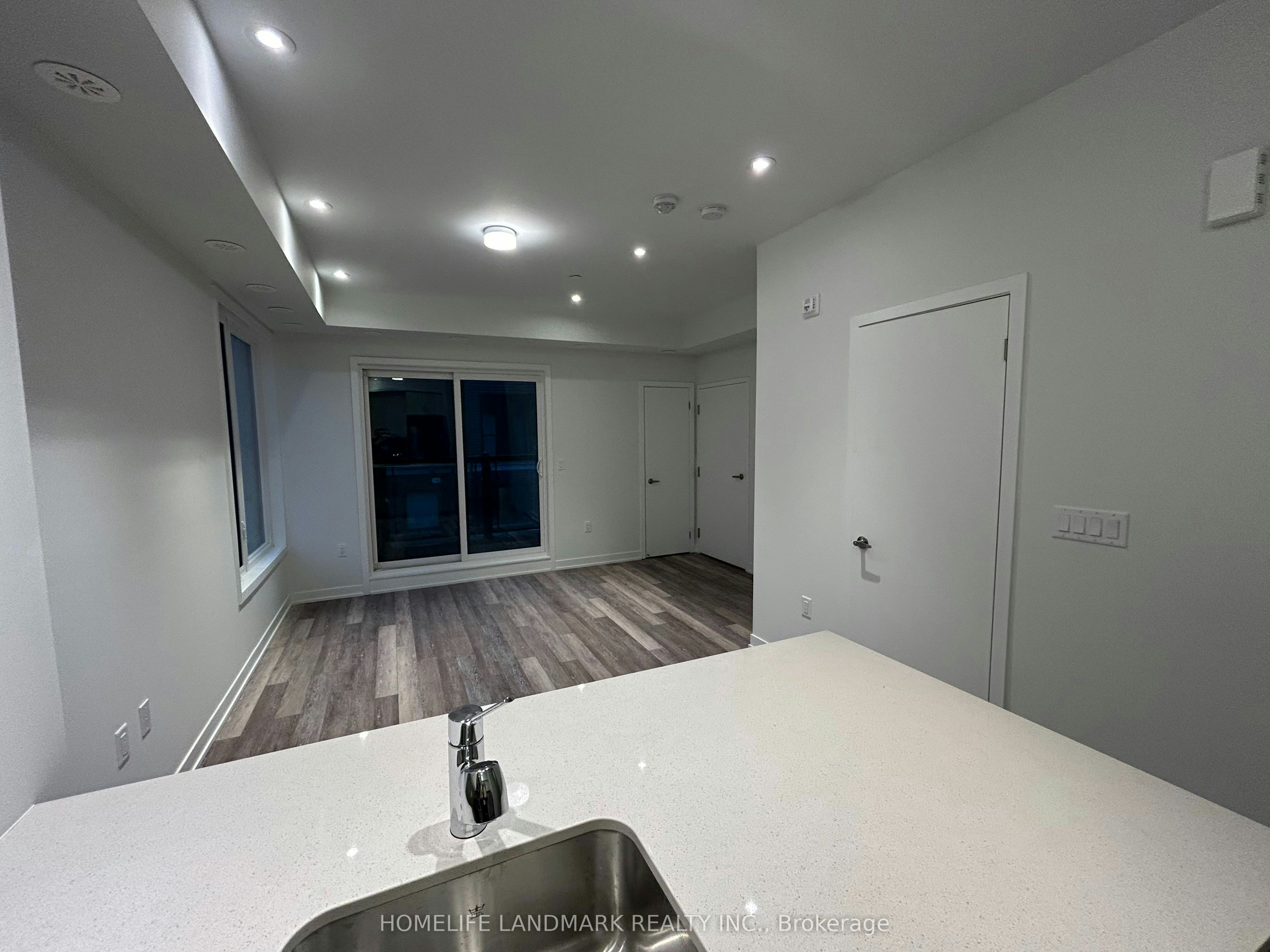 1-3425 Ridgeway Drive, Mississauga, ON, L5L 0B9 - 5