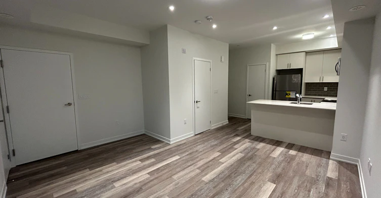 1-3425 Ridgeway Drive, Mississauga, ON, L5L 0B9 - 3
