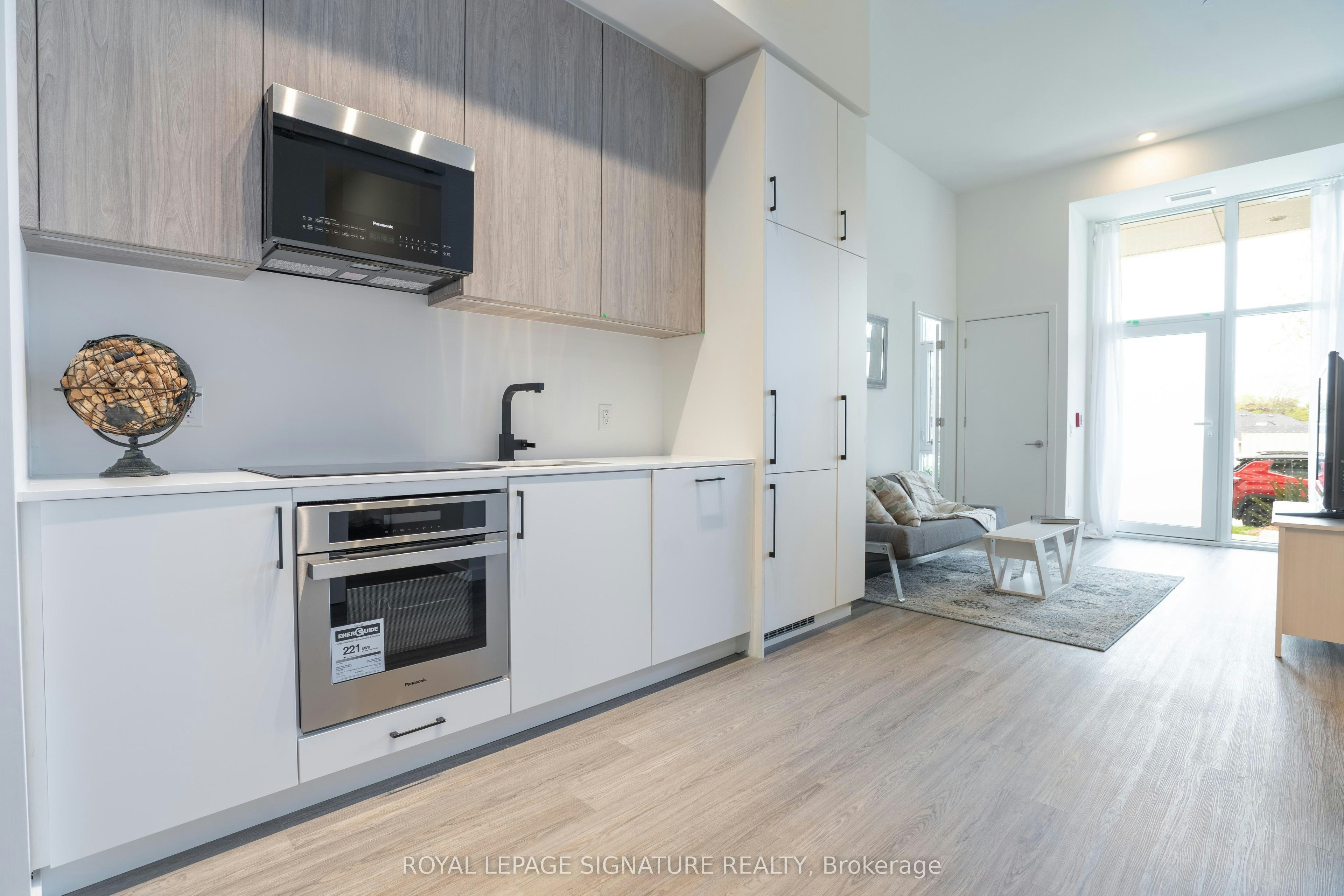 148 Wesley Street, Toronto, ON, M4Y 1J3