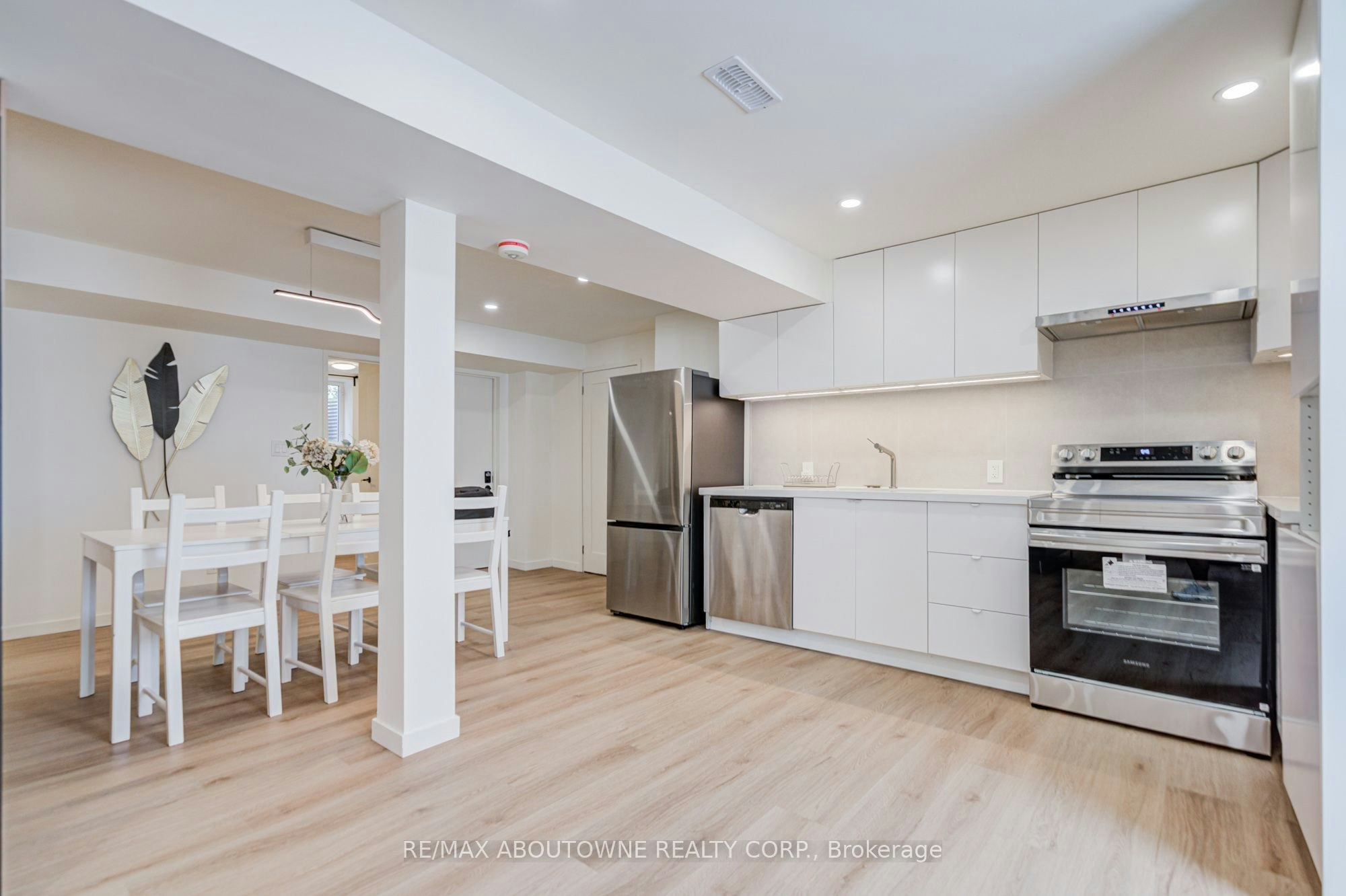 Lower-1108 Notley Crescent, Oakville, ON, L6M 1H4 - 16