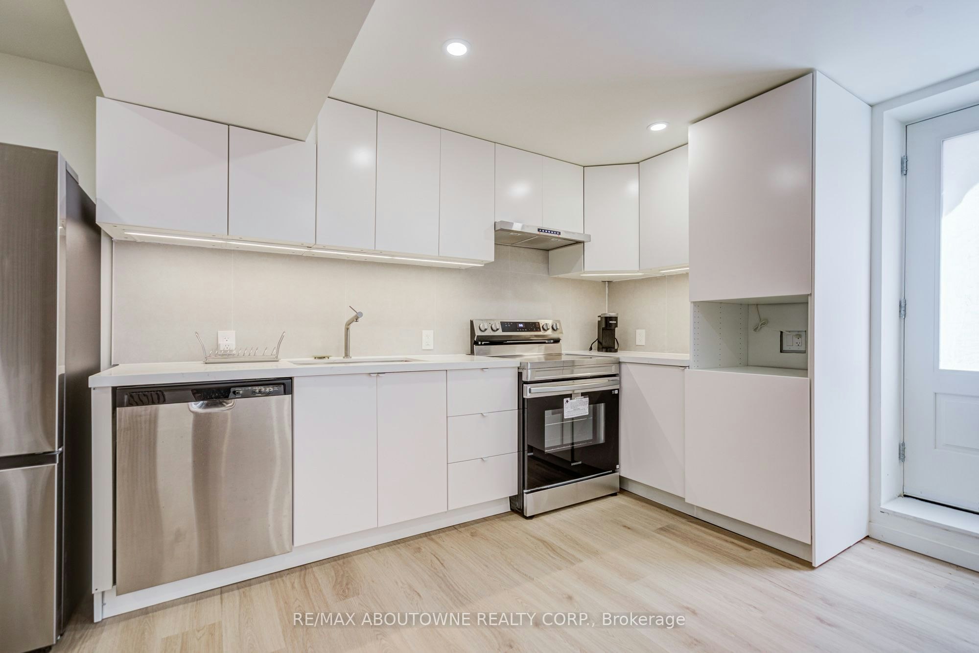 Lower-1108 Notley Crescent, Oakville, ON, L6M 1H4 - 18