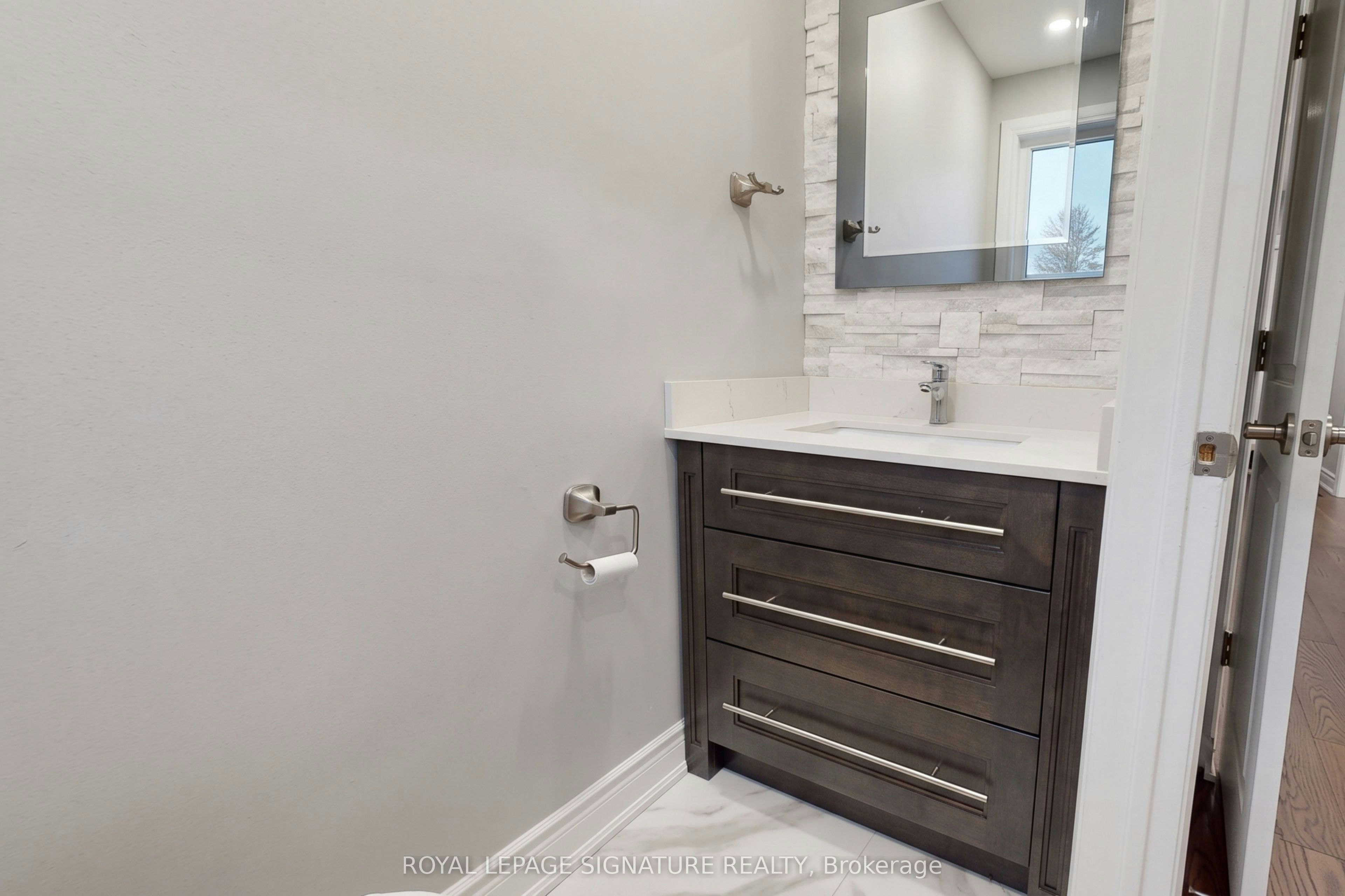 352 Assiniboine Trail, Mississauga, ON, L5R 2Y3 - 5