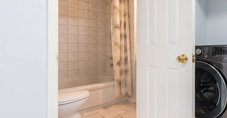 352 Assiniboine Trail, Mississauga, ON, L5R 2Y3 - 17