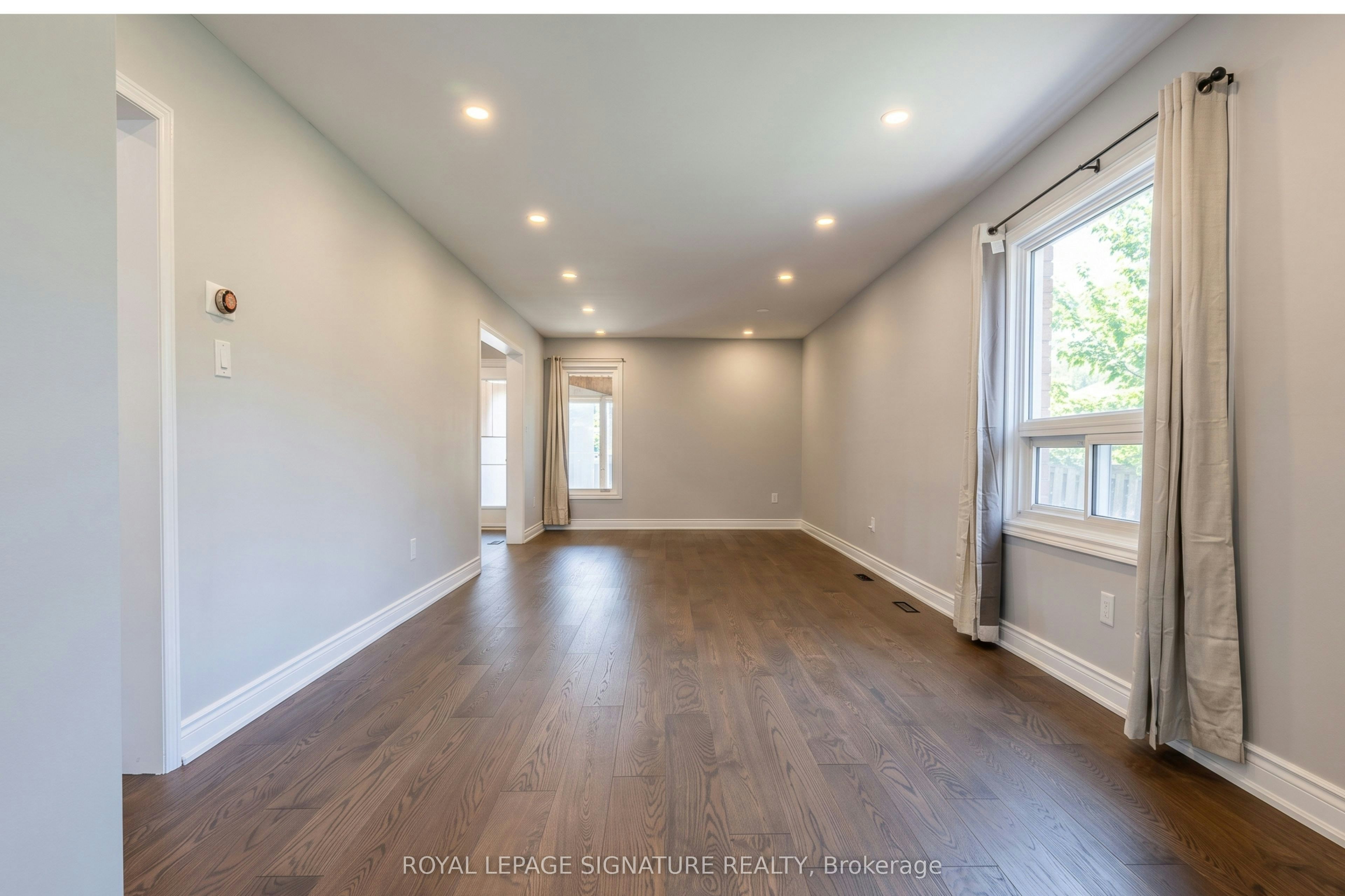 352 Assiniboine Trail, Mississauga, ON, L5R 2Y3 - 2