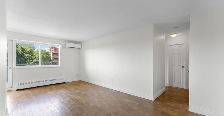 403-2485 Woking Crescent, Mississauga, ON, L5K 1Z6 - 8