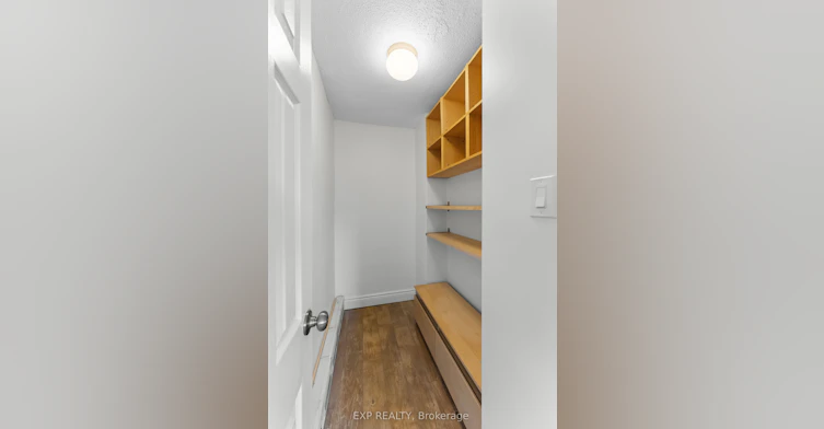 403-2485 Woking Crescent, Mississauga, ON, L5K 1Z6 - 24