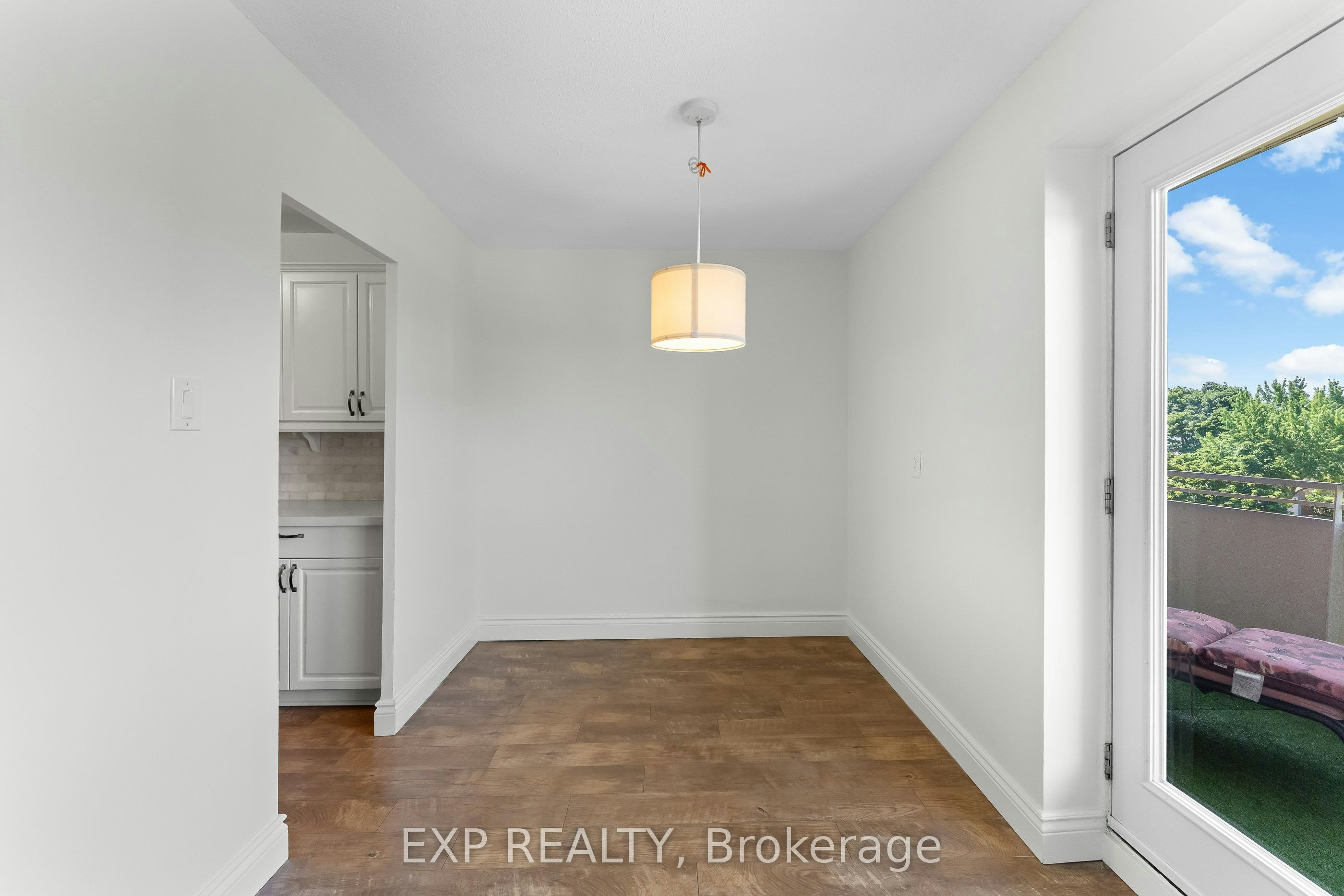 403-2485 Woking Crescent, Mississauga, ON, L5K 1Z6 - 18