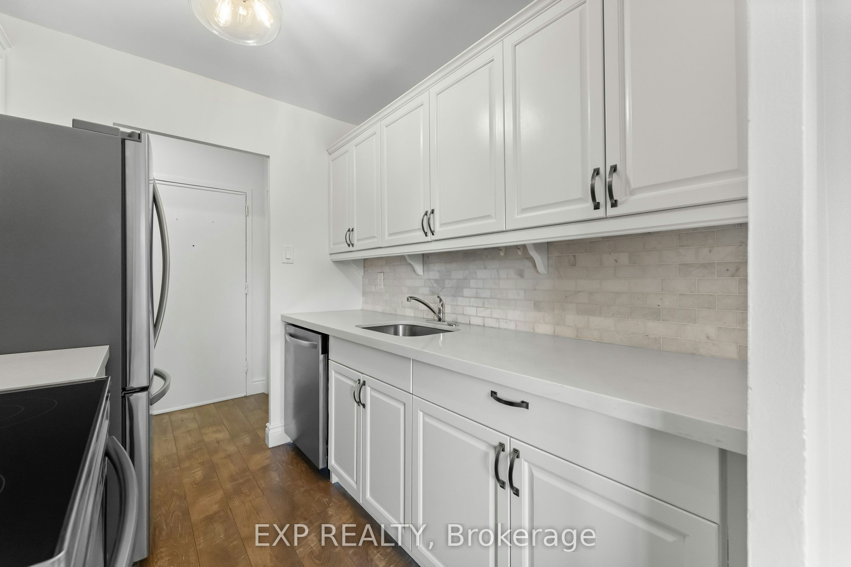 403-2485 Woking Crescent, Mississauga, ON, L5K 1Z6 - 14