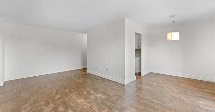 403-2485 Woking Crescent, Mississauga, ON, L5K 1Z6 - 17