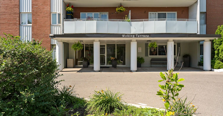 403-2485 Woking Crescent, Mississauga, ON, L5K 1Z6 - 2
