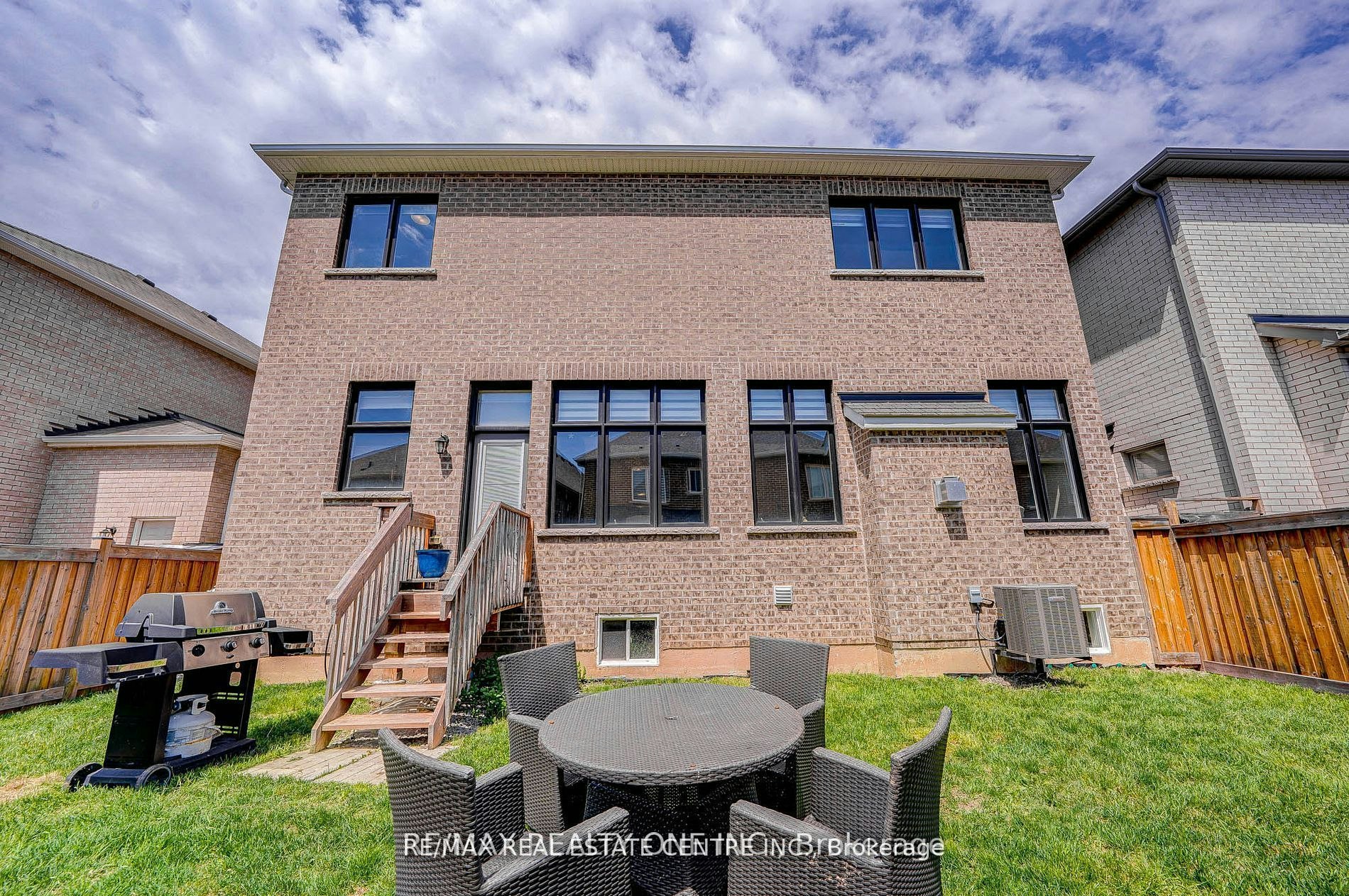 438 North Park Boulevard, Oakville, ON, L6M 1N3 - 40