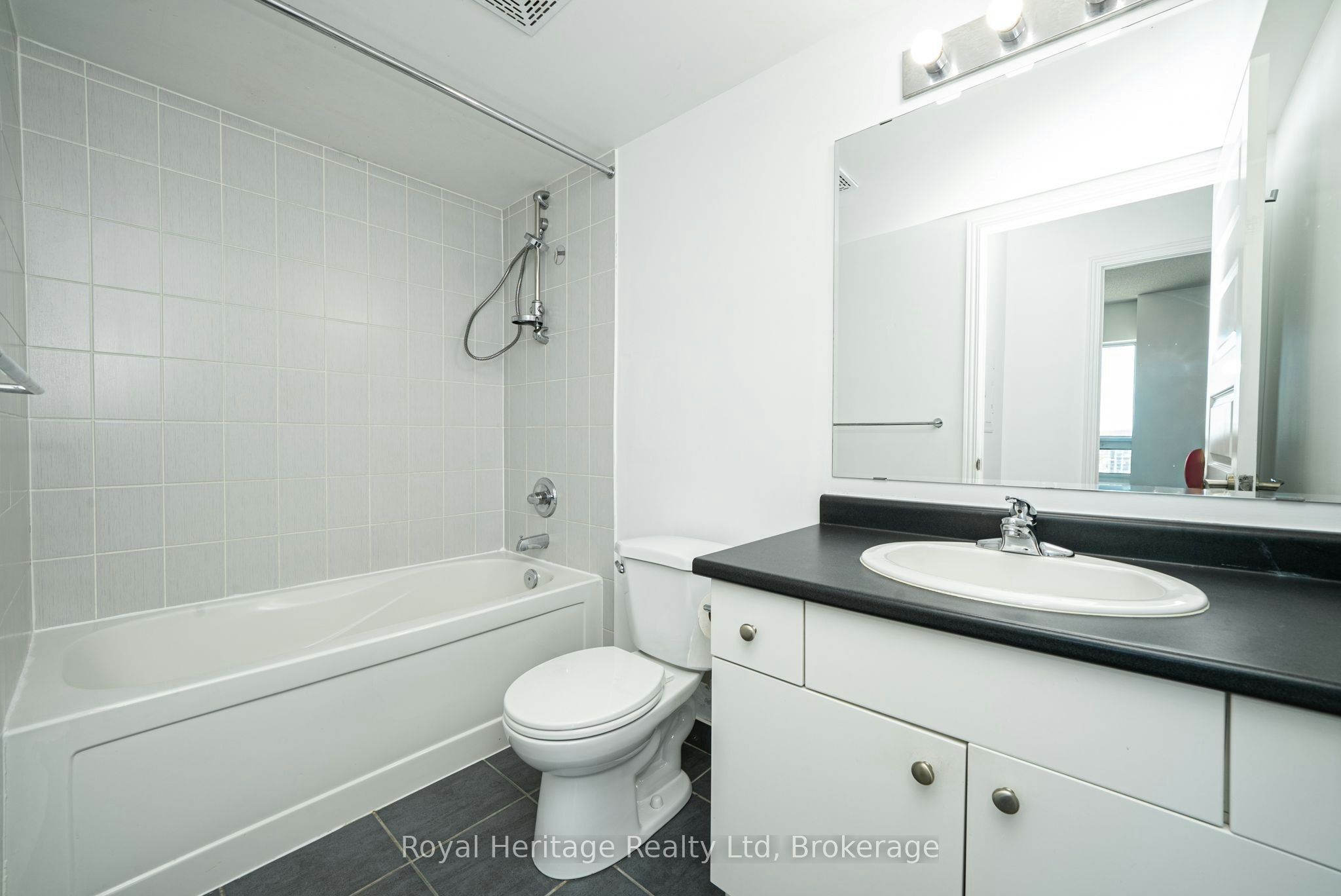 1602-215 Queen Street E, Brampton, ON, L6W 0A9 - 12