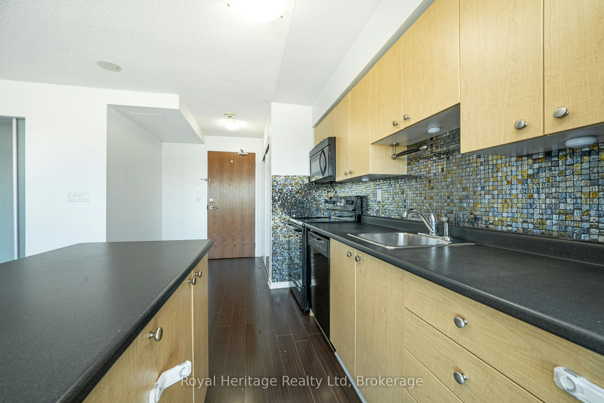 1602-215 Queen Street E, Brampton, ON, L6W 0A9 - 5