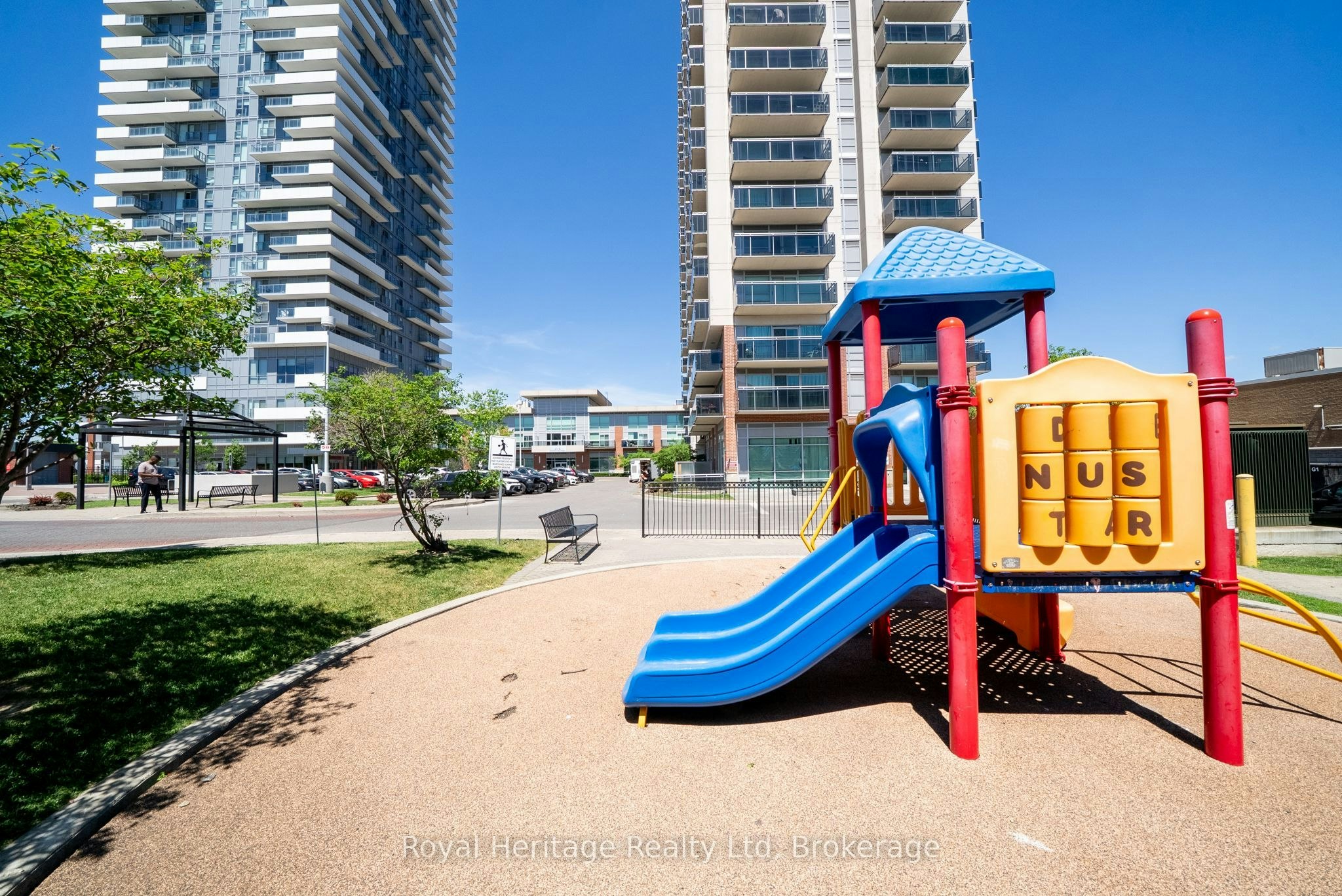 1602-215 Queen Street E, Brampton, ON, L6W 0A9 - 19