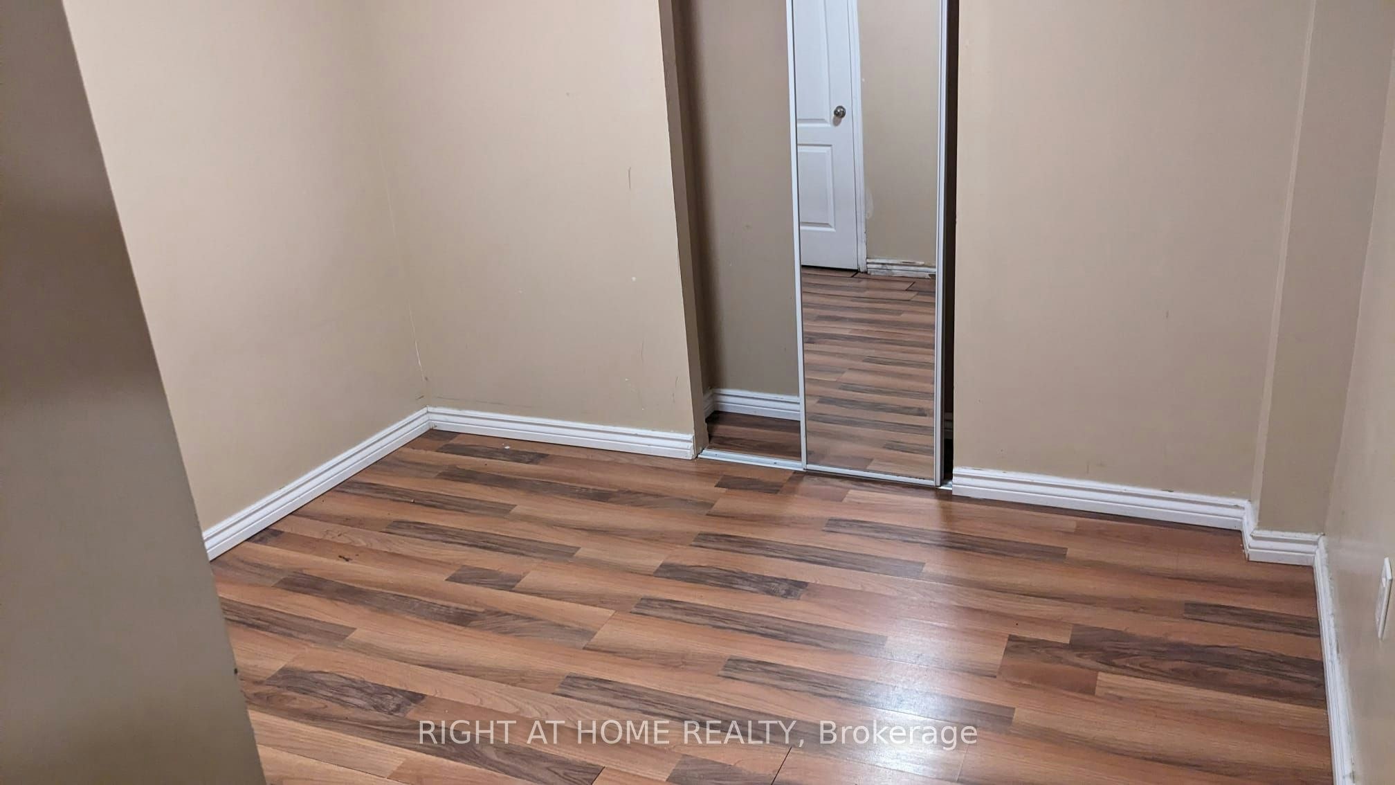 Bsmt-3470 Crimson King Circle, Mississauga, ON, L5N 8M9 - 6