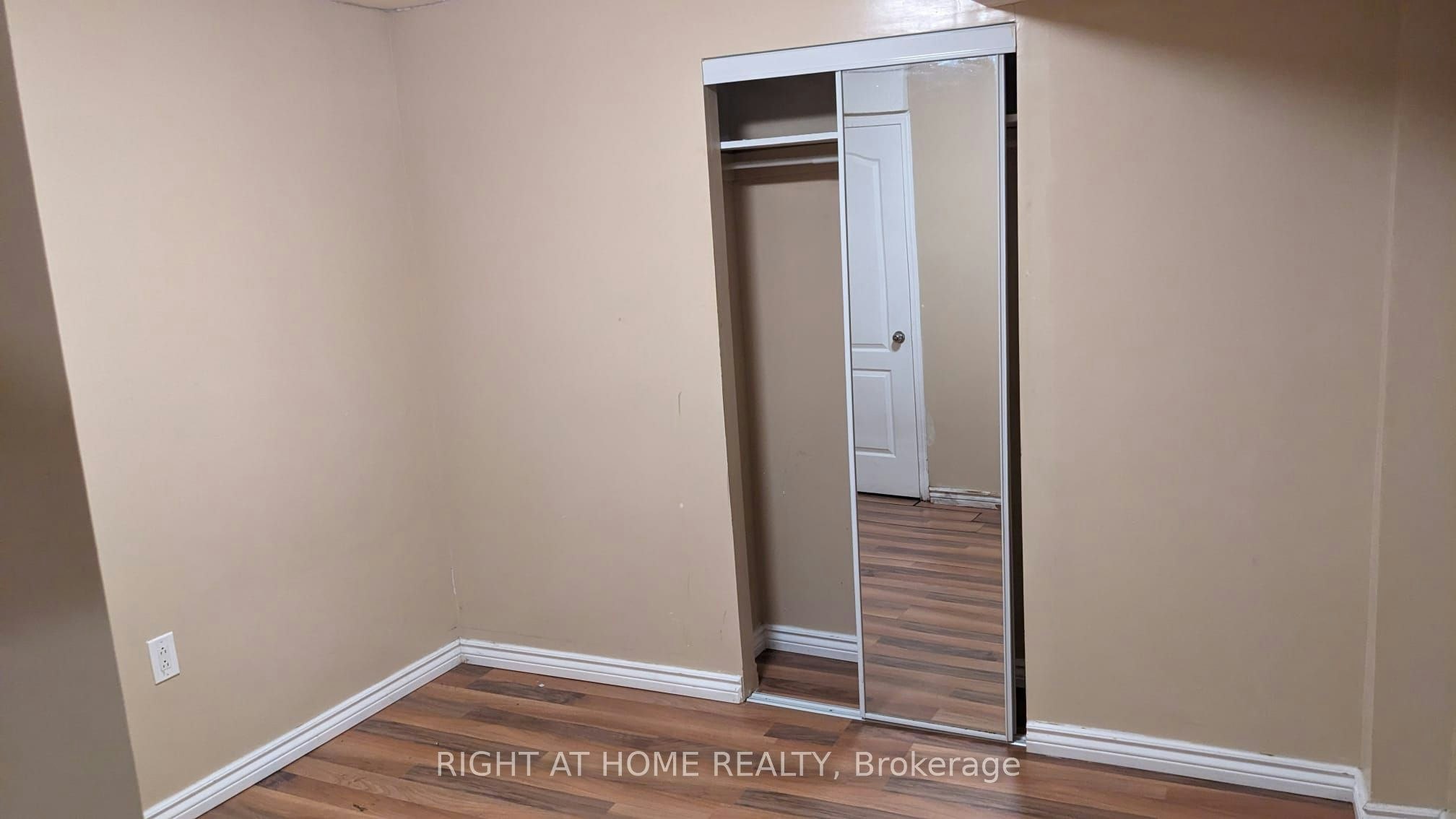 Bsmt-3470 Crimson King Circle, Mississauga, ON, L5N 8M9 - 7