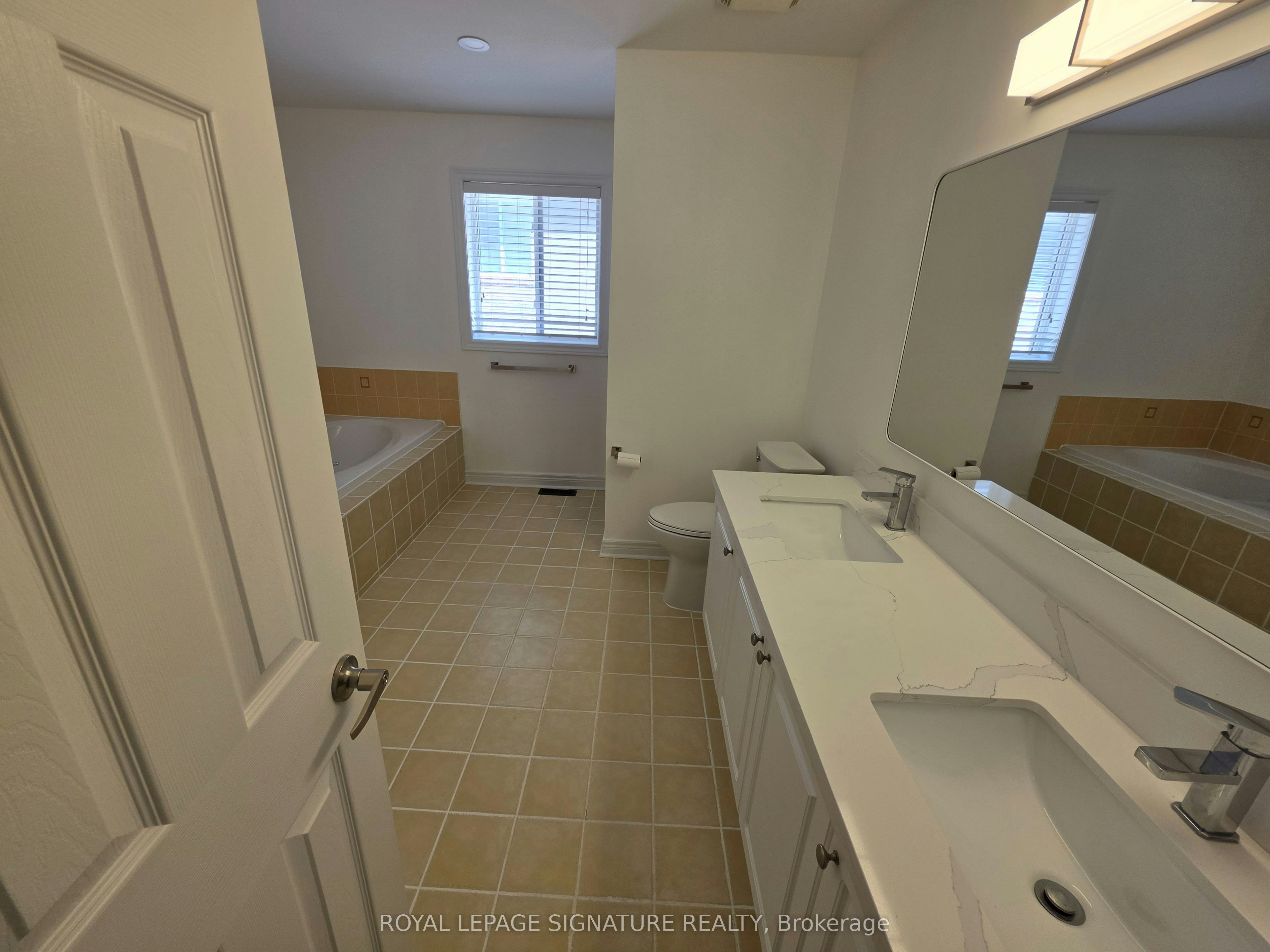 794 White Clover Way, Mississauga, ON, L5V 3B8 - 12