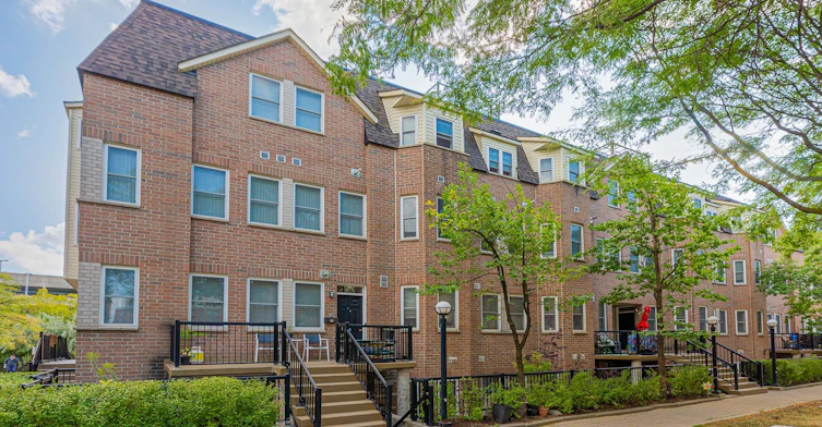 216-760 Lawrence Avenue W, Toronto, ON, M6A 3E7