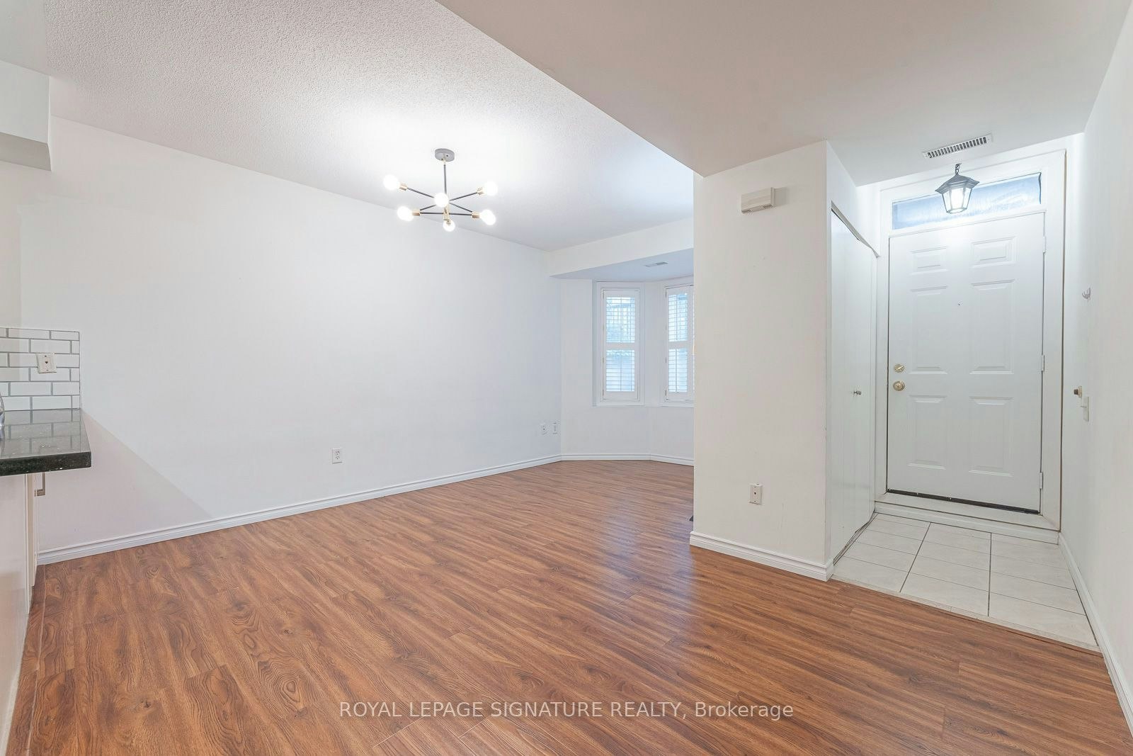 216-760 Lawrence Avenue W, Toronto, ON, M6A 3E7 - 2