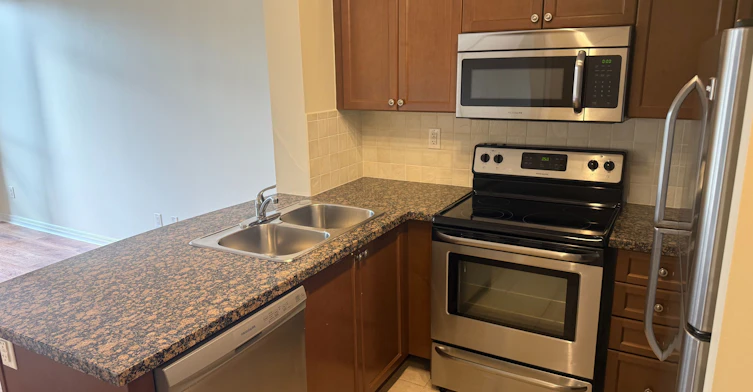 1001-3 Michael Power Place, Toronto, ON, M9A 0A2 - 10