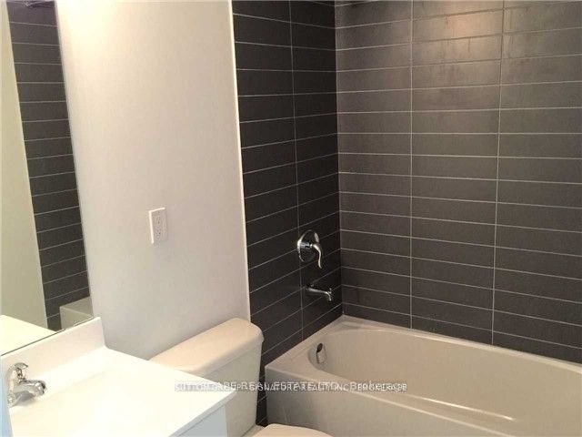 602-57 Macaulay Avenue, Toronto, ON, M6P 3P2 - 8
