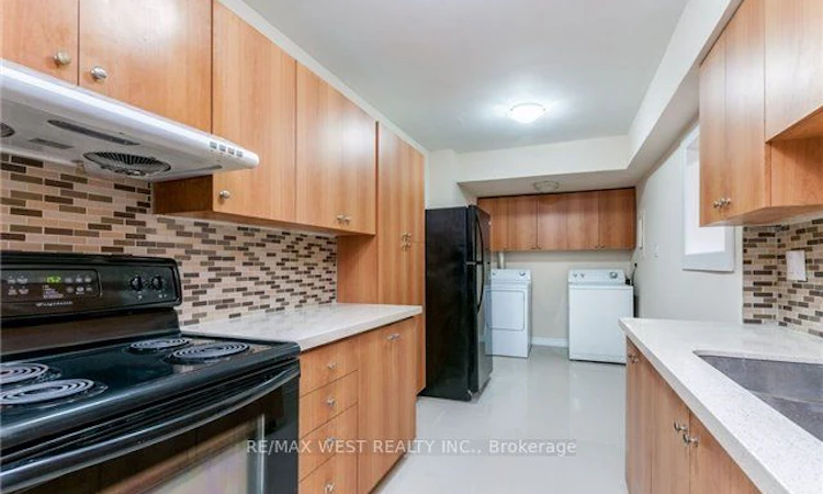 102-370 Dixon Road