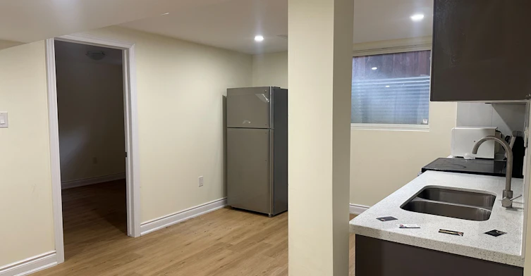 31 Haslemere Avenue, Brampton, ON, L6W 2X3 - 2