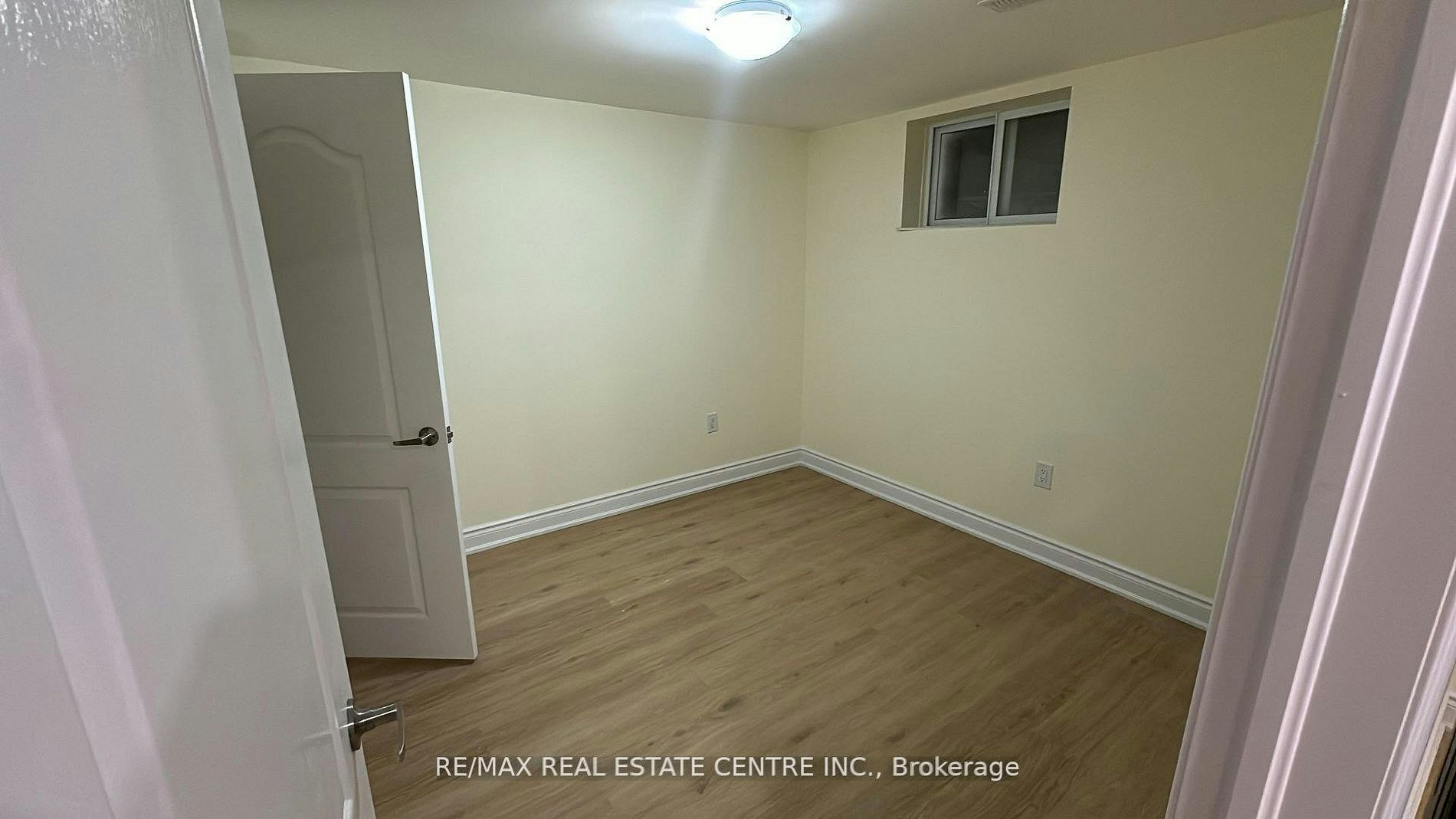 31 Haslemere Avenue, Brampton, ON, L6W 2X3 - 6