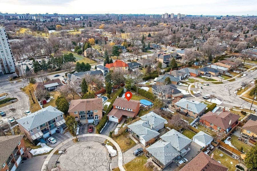 18 Terryellen Crescent, Toronto, ON, M9C 1H7