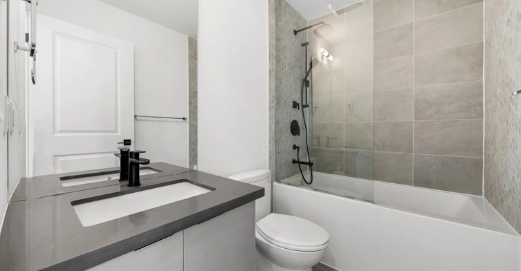 716-2489 Taunton Road, Oakville, ON, L6H 3R9 - 5