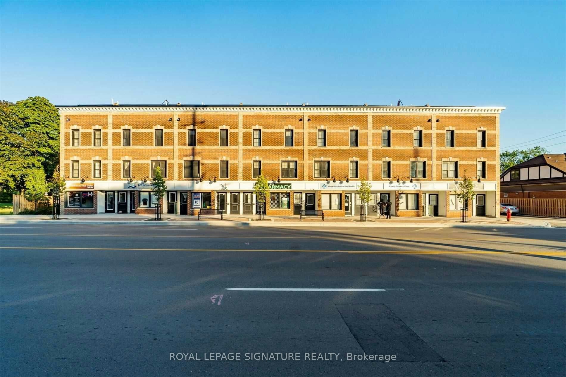 202-760 Lakeshore Road E, Mississauga, ON, L5E 1C7