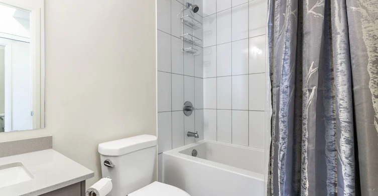 401-509 Dundas Street W, Oakville, ON, L6M 5P4 - 11