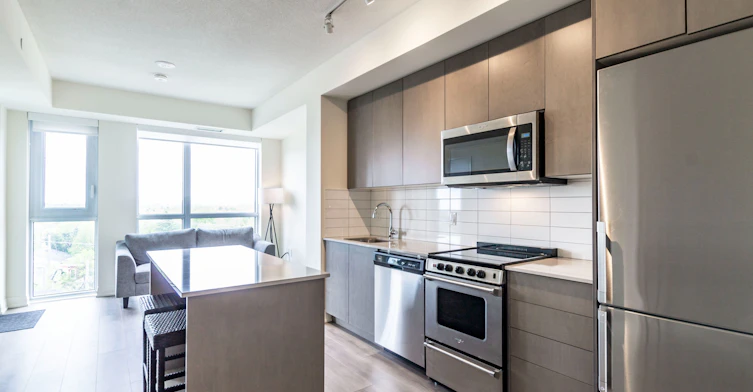 401-509 Dundas Street W, Oakville, ON, L6M 5P4 - 7