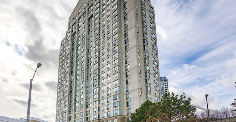 814-101 Subway Crescent, Toronto, ON, M9B 6K4