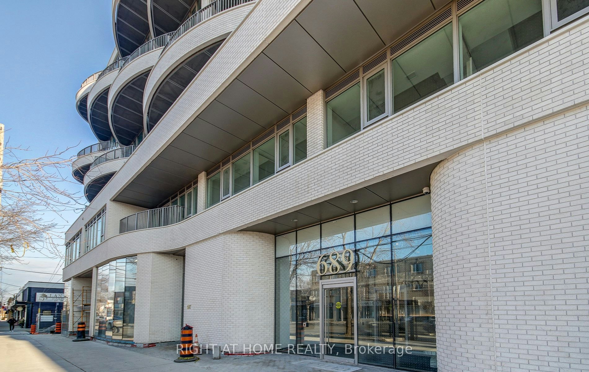 504-689 The Queensway N/A, Toronto, ON, M8Y 0C8 - 3