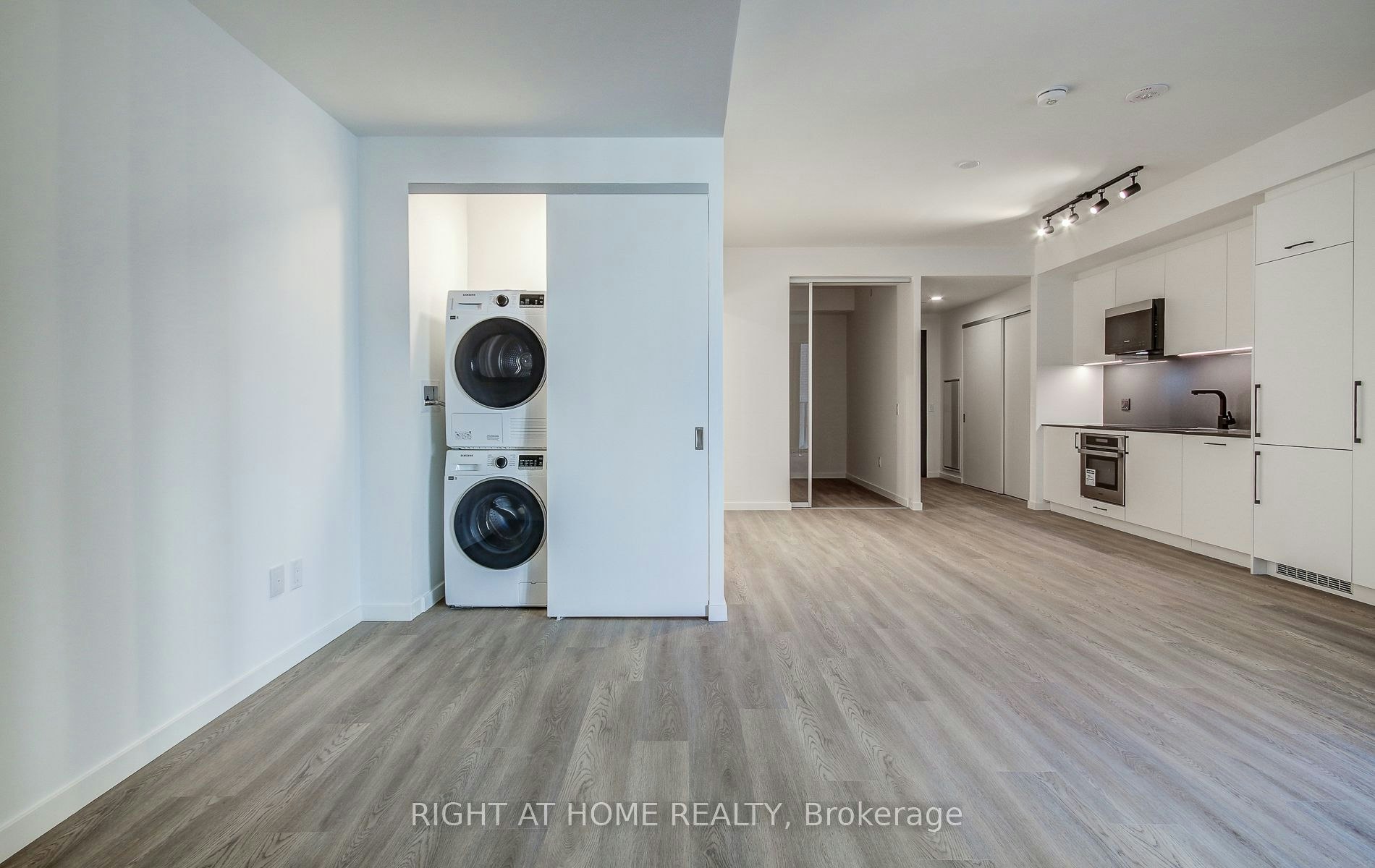 504-689 The Queensway N/A, Toronto, ON, M8Y 0C8 - 20