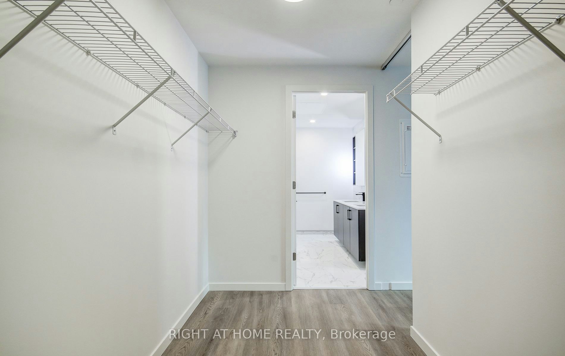 504-689 The Queensway N/A, Toronto, ON, M8Y 0C8 - 33
