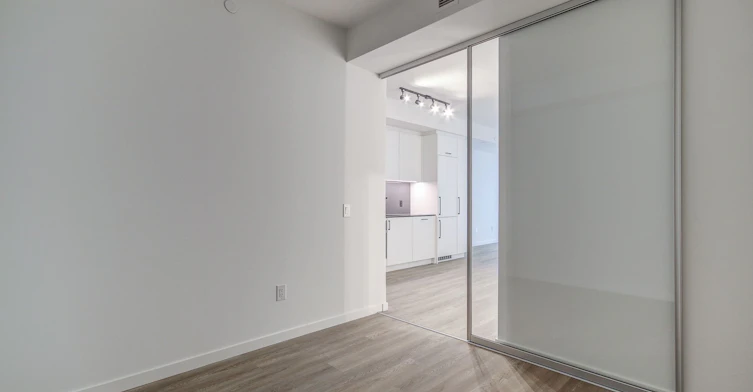 504-689 The Queensway N/A, Toronto, ON, M8Y 0C8 - 11