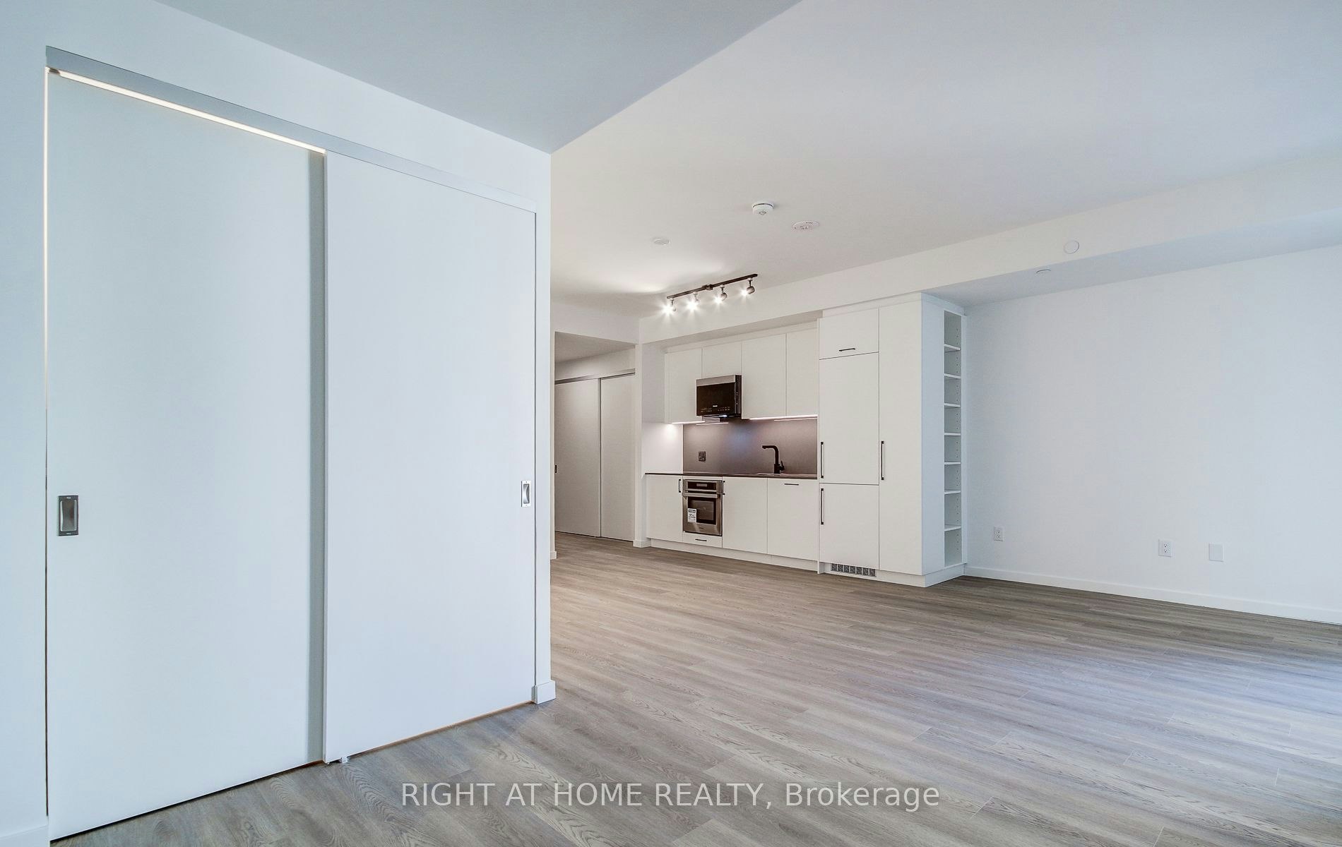 504-689 The Queensway N/A, Toronto, ON, M8Y 0C8 - 19