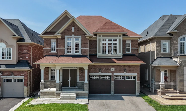 8 Monkton Circle