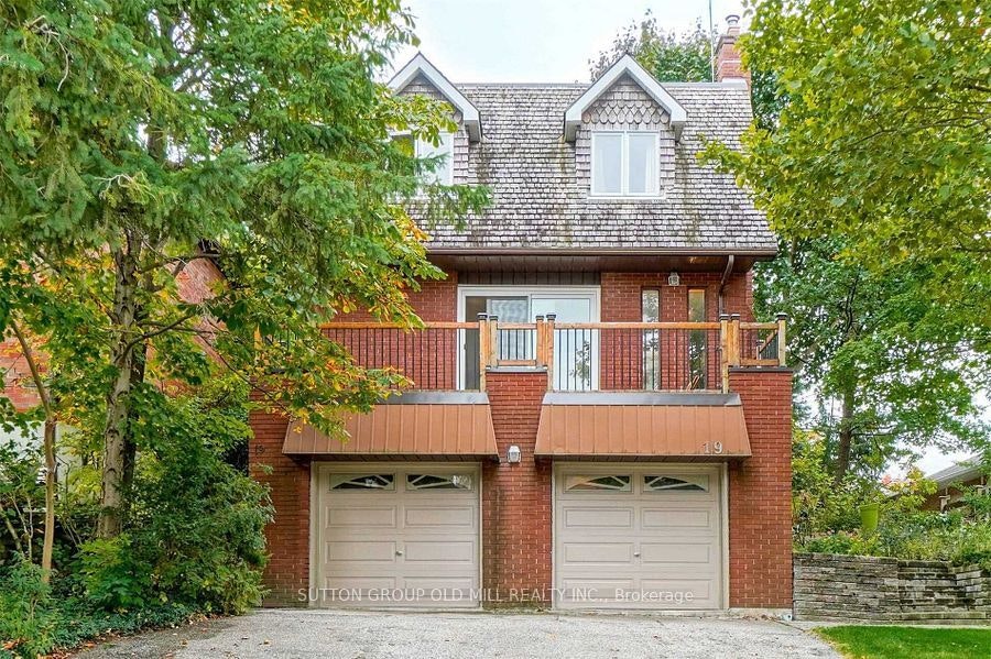 19 Cardell Avenue, Toronto, ON, M9N 1S4