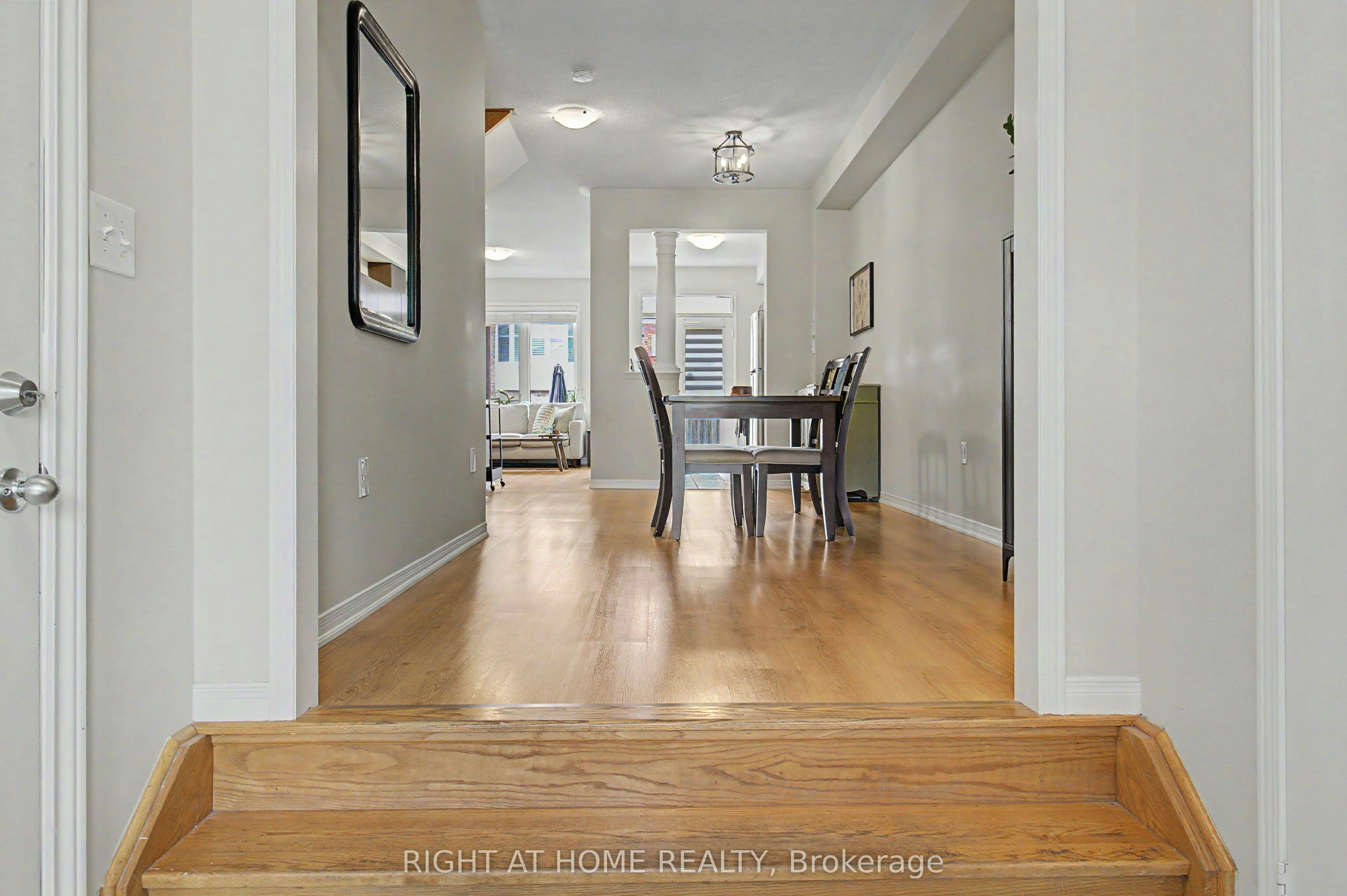2051 Fiddlers Way, Oakville, ON, L6M 0M4 - 6